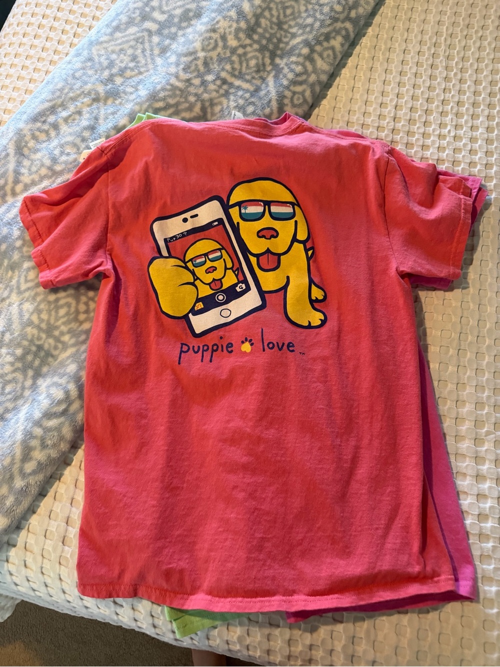 Puppie Love | T Shirt Bundle of 3 Medium - Picture 4 of 4